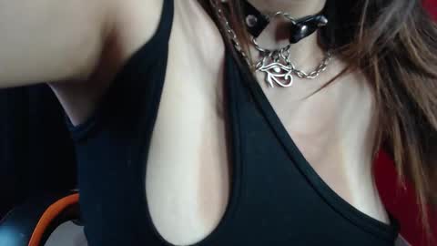 Snapshot of luxury_blackevol chatting on 10-29-25, 11:50 Luxy online show from 10-29-25, 11:50