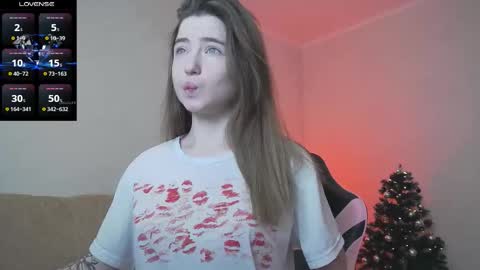 Snapshot of luxuryalma18 chatting on 12-15-25, 05:55 Alma online show from 12-15-25, 05:55