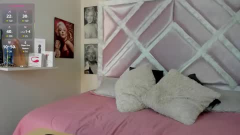 Lux online show from 02-21-26, 01:12