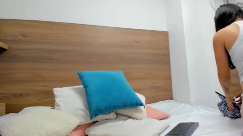 Luz online show from 02-12-26, 12:00