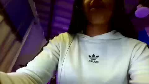 Snapshot of luzzy_cam chatting on 10-17-25, 10:56 luzzy I hope your visit and that we manage to get very hot online show from 10-17-25, 10:56