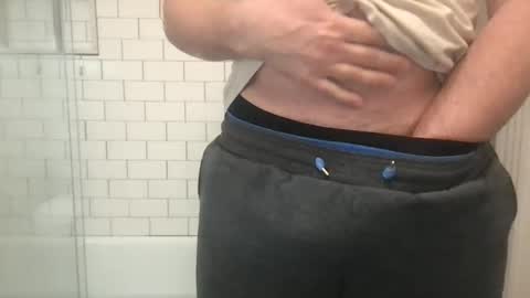 lvguynextdoor440656 online show from 11-17-25, 04:57