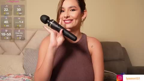 lya_aron_couple online show from 02-18-25, 11:41