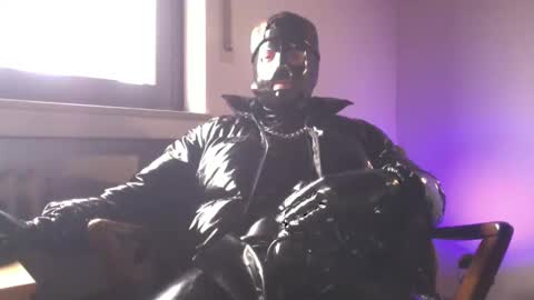 Snapshot of lycas30 chatting on 02-21-25, 08:40 lycas30 online show from 02-21-25, 08:40