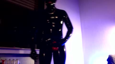 Snapshot of lycas30 chatting on 12-15-25, 11:20 lycas30 online show from 12-15-25, 11:20