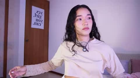 Lyhana Lee online show from 11-08-25, 03:23