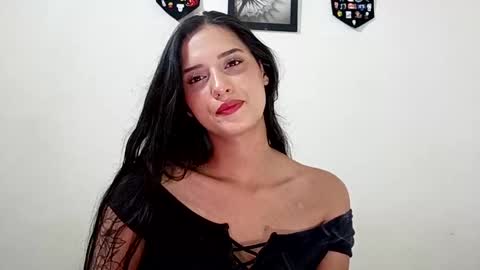 lyla online show from 12-12-24, 02:48