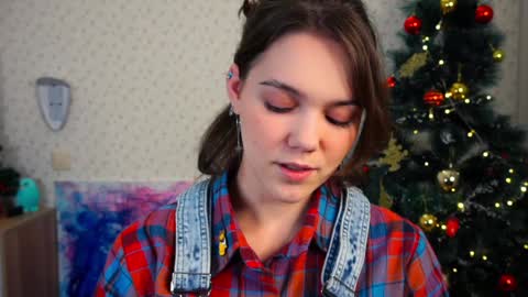 Snapshot of lyle_art chatting on 01-10-25, 03:18 hi im Lyle online show from 01-10-25, 03:18