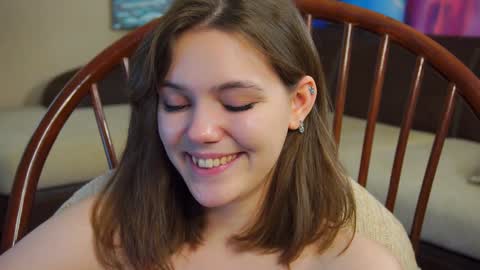 Snapshot of lyle_art chatting on 02-06-25, 09:53 hi im Lyle online show from 02-06-25, 09:53