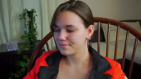 Snapshot of lyle_art chatting on 02-23-25, 03:02 hi im Lyle online show from 02-23-25, 03:02