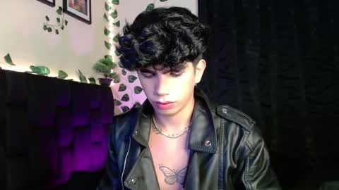 Lyle Bennett Freelance Model online show from 01-30-25, 10:19