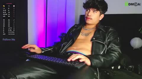 Lyle Bennett Freelance Model online show from 09-24-25, 02:20