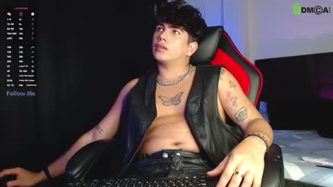 Lyle Bennett Freelance Model online show from 10-08-25, 12:52