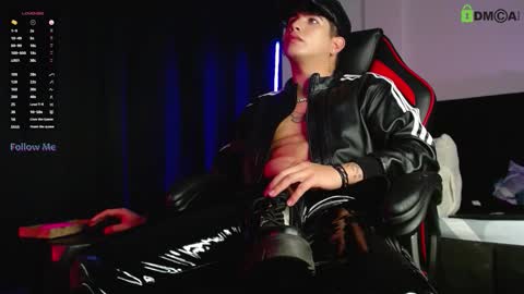 Lyle Bennett Freelance Model online show from 10-08-25, 04:04