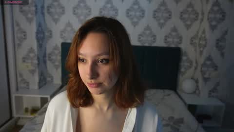 Lylian online show from 02-15-26, 07:16