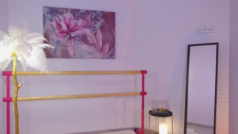 Lyly   online show from 01-21-25, 05:27