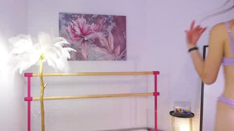 Lyly   online show from 01-24-25, 09:49