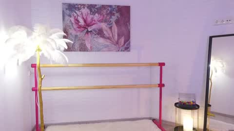 Lyly   online show from 01-28-25, 05:32