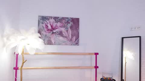 Lyly   online show from 02-17-25, 05:25