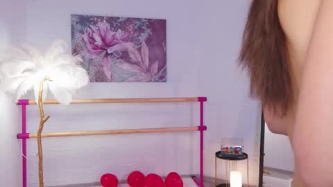 Lyly   online show from 02-21-25, 05:35