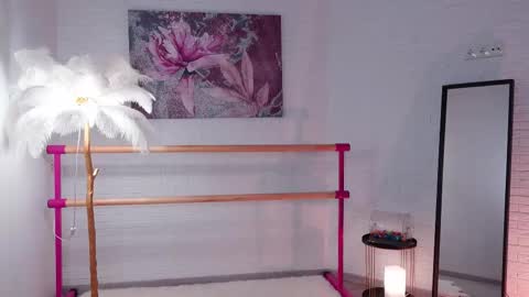 Lyly   online show from 03-10-25, 05:33