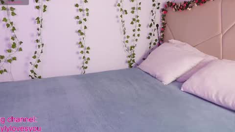 Lyly   online show from 10-03-25, 05:37