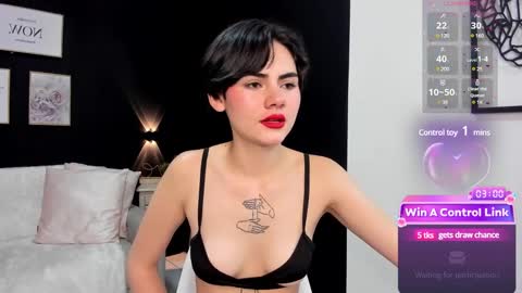 Snapshot of lyn_lebelle chatting on 12-24-24, 02:22 Lyn online show from 12-24-24, 02:22