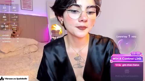 Snapshot of lyn_lebelle chatting on 01-14-25, 07:27 Lyn online show from 01-14-25, 07:27