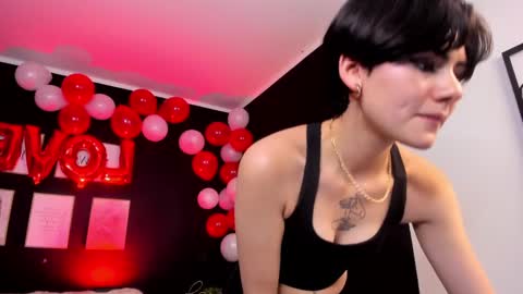 Snapshot of lyn_lebelle chatting on 02-16-25, 01:03 Lyn online show from 02-16-25, 01:03