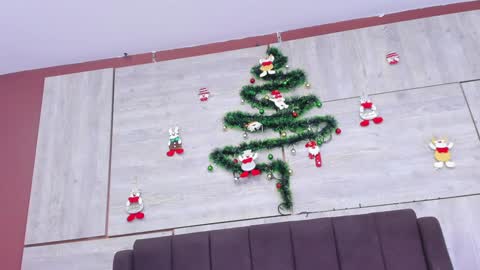 Lynn jonnes online show from 12-22-24, 10:38