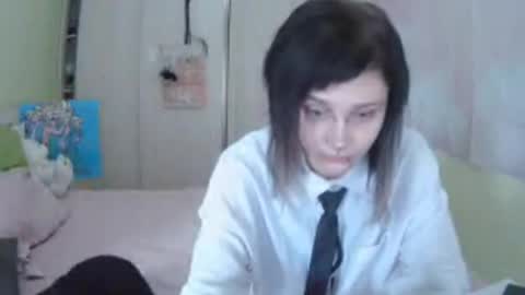 Snapshot of lynncottingham chatting on 10-01-25, 10:21 Kira online show from 10-01-25, 10:21