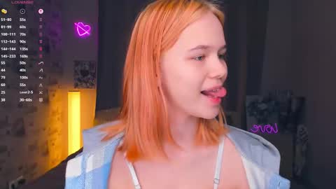 Cozy Lynns room online show from 02-16-26, 08:54