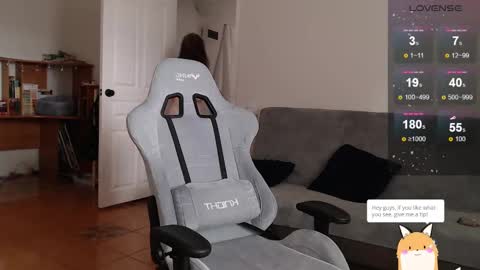 Snapshot of lynne_dawson chatting on 02-12-25, 09:52 lynne_dawson online show from 02-12-25, 09:52