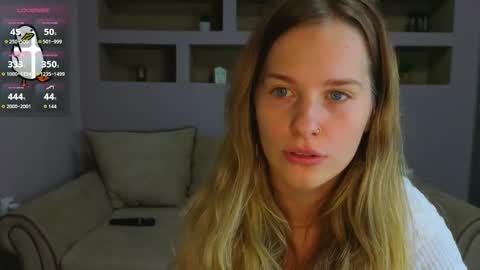 Lynn online show from 10-19-25, 05:24