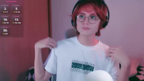 Snapshot of lyodass chatting on 02-25-25, 08:51 Lyodass online show from 02-25-25, 08:51