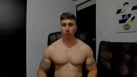 Snapshot of lyonel51 chatting on 10-16-25, 12:11 lyonel51 online show from 10-16-25, 12:11