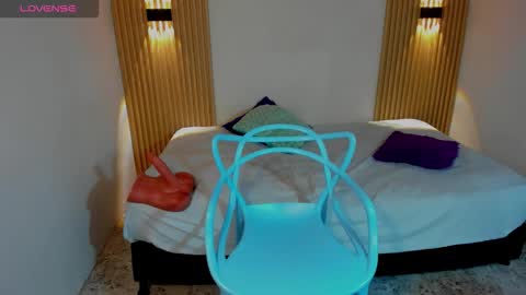 lyrafrost5 online show from 03-02-26, 07:15