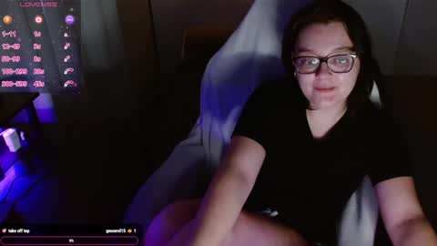 Lyra Rose online show from 03-04-25, 10:27