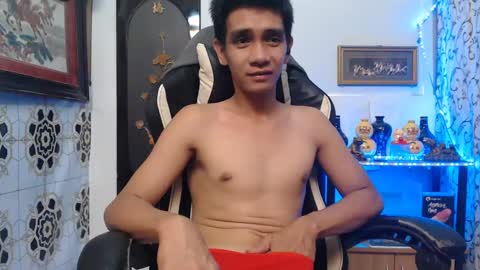 Snapshot of lyubovmoya3 chatting on 01-20-25, 02:11 SWEETPINOY online show from 01-20-25, 02:11