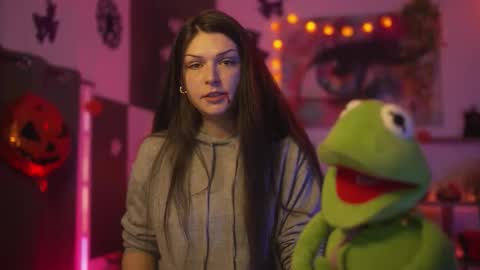 M1A  Dddy online show from 10-25-25, 08:14