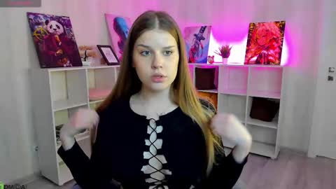 Amber online show from 02-18-26, 08:10