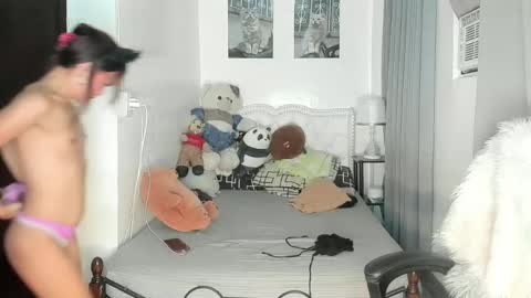 Snapshot of m1sspinay_yassie chatting on 12-29-24, 10:47 Cutie Yassie online show from 12-29-24, 10:47