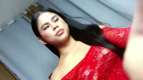 Snapshot of m4dis0nxxxx chatting on 12-16-25, 11:48 maddison online show from 12-16-25, 11:48