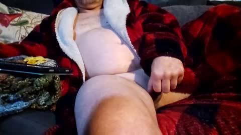 Snapshot of m_a_r_c_u_s1 chatting on 11-04-25, 04:50 MARCUSNYX online show from 11-04-25, 04:50