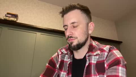 Snapshot of m_stephen chatting on 02-20-26, 12:29 m_stephen online show from 02-20-26, 12:29