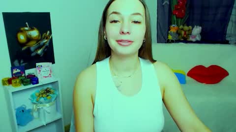 Snapshot of m_vikki chatting on 02-19-26, 11:06 Vikki online show from 02-19-26, 11:06