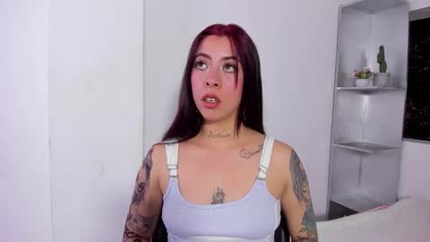 Mazikeen  online show from 10-15-25, 04:23