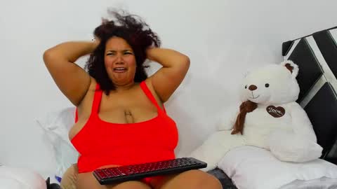 macarenaawills online show from 02-21-25, 08:16