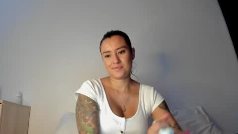 Snapshot of macarenax chatting on 01-07-25, 07:17 Maca online show from 01-07-25, 07:17