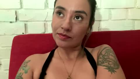 Snapshot of macarenax chatting on 09-13-25, 06:08 Maca online show from 09-13-25, 06:08